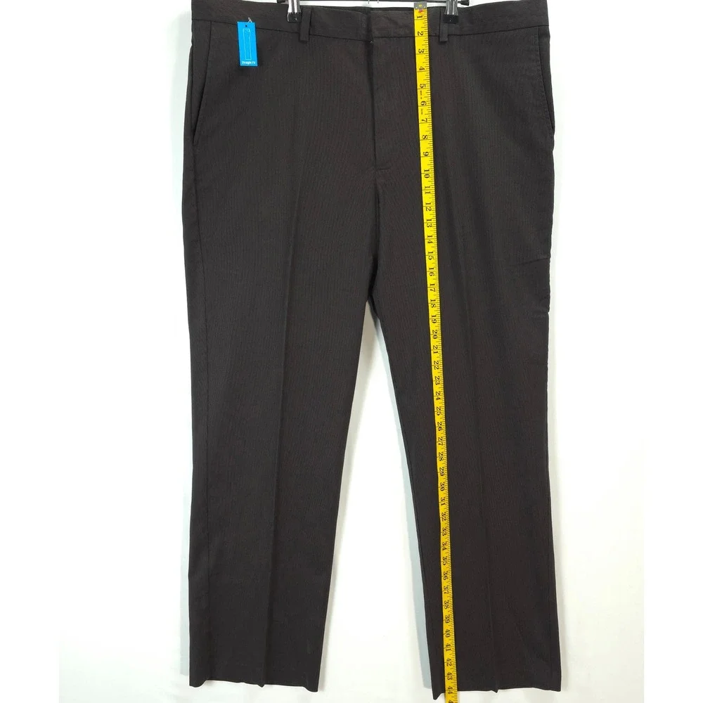 Haggar Men Dress Pants 42x32 Brown Textured Straight Fit Flat Front Classic
